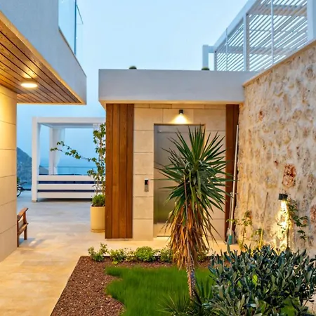 5 Bedroom - 6187 Villa *